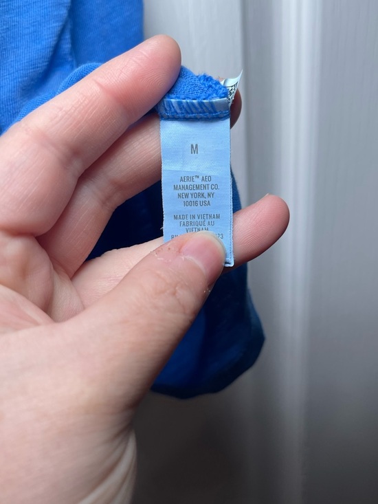 American Eagle Aerie Blue Distressed Oversized Boyfriend Tee Size Medium - Picture 6 of 12